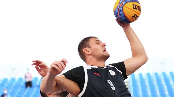 Баскетболист сборной России 3х3 Илья Карпенков в матче с сербами