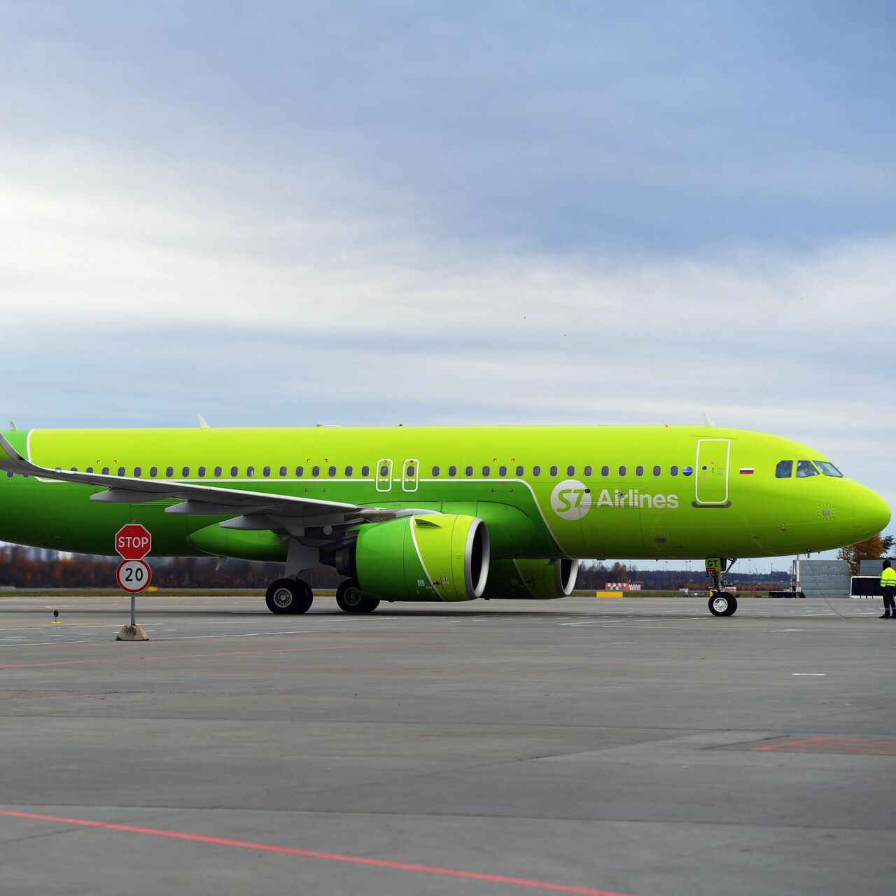 Авиакомпания S7 Airlines отменяет все международные рейсы с 5 марта - РИА  Новости, 04.03.2022