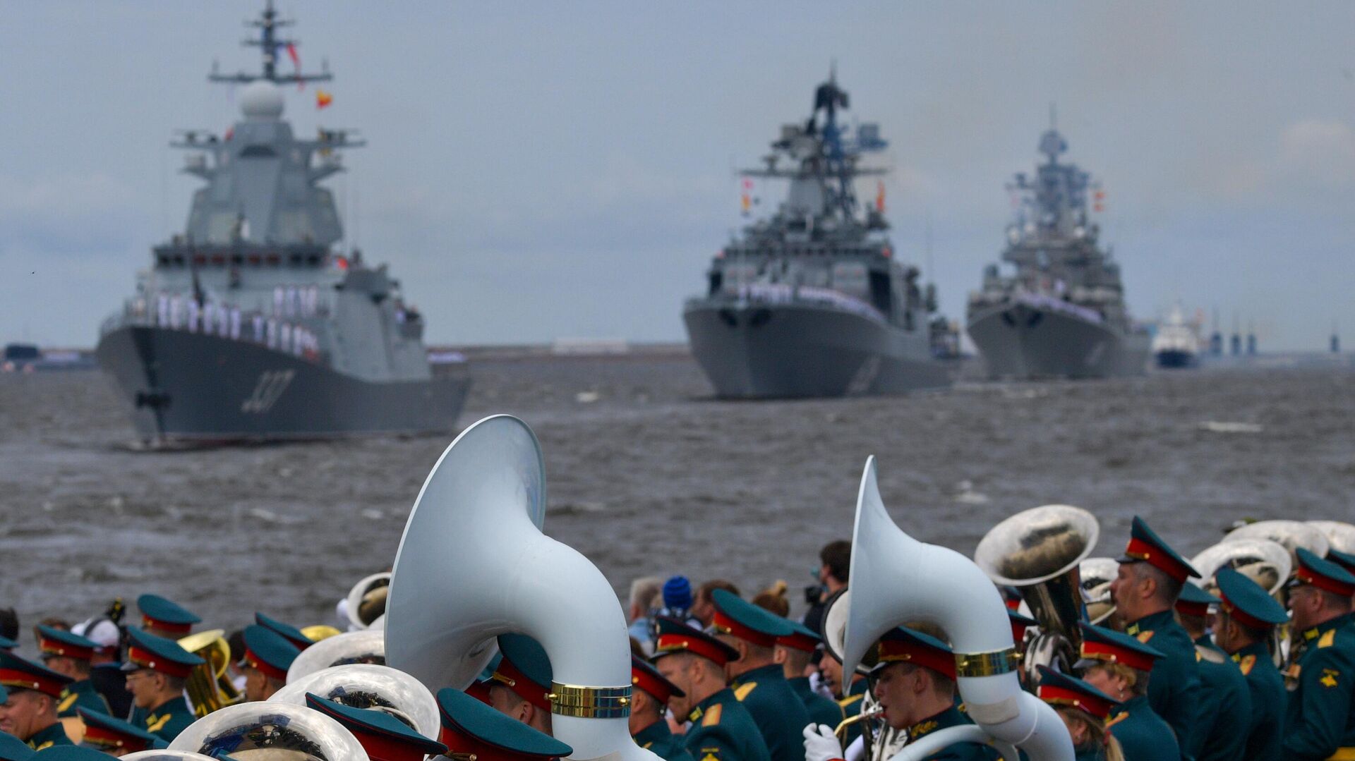 Корабли Балтфлота на параде в честь Дня ВМФ в Кронштадте - РИА Новости, 1920, 15.04.2022
