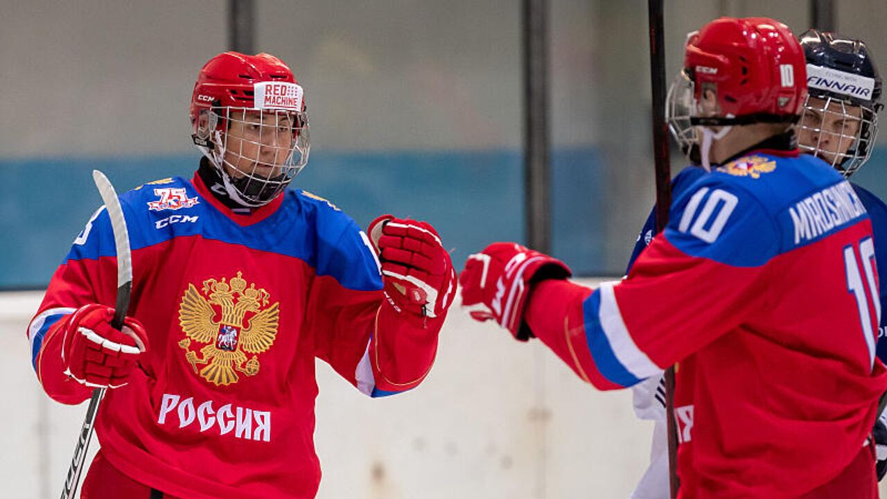 Юниорская сборная России по хоккею победила чехов в товарищеском матче -  РИА Новости Спорт, 08.10.2021