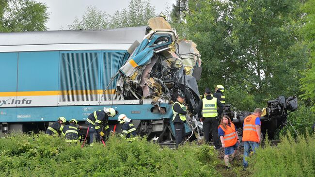 Место столкновения поездов в районе города Домаждице в Чехии