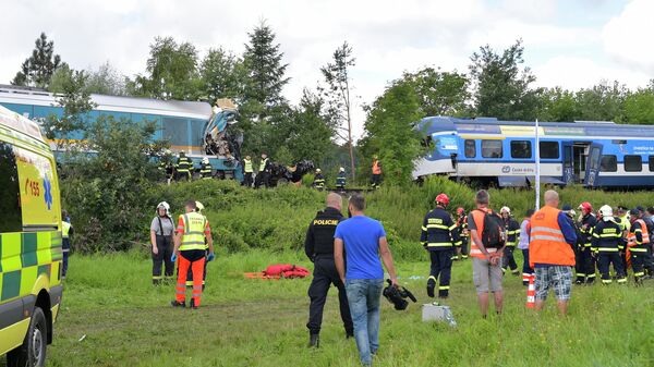 На месте столкновения пассажирских поездов в Чехии