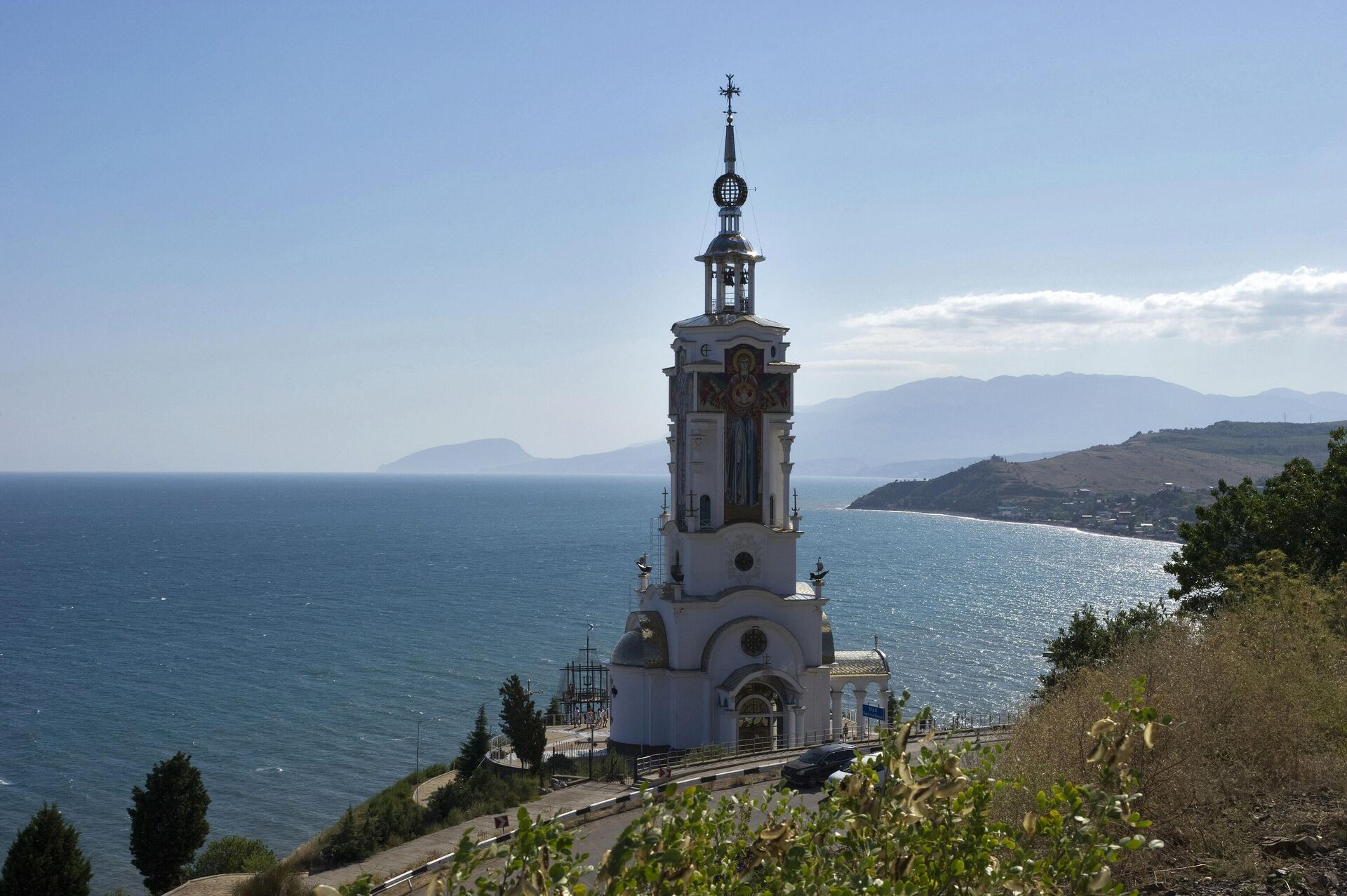 Храм-маяк Святителя Николая Чудотворца в поселке Малореченское в Крыму  - РИА Новости, 1920, 05.08.2021