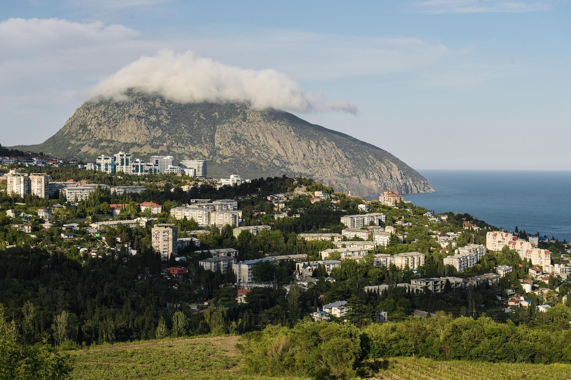 Вид на гору Аю-Даг в Ялте - РИА Новости, 1920, 05.08.2021