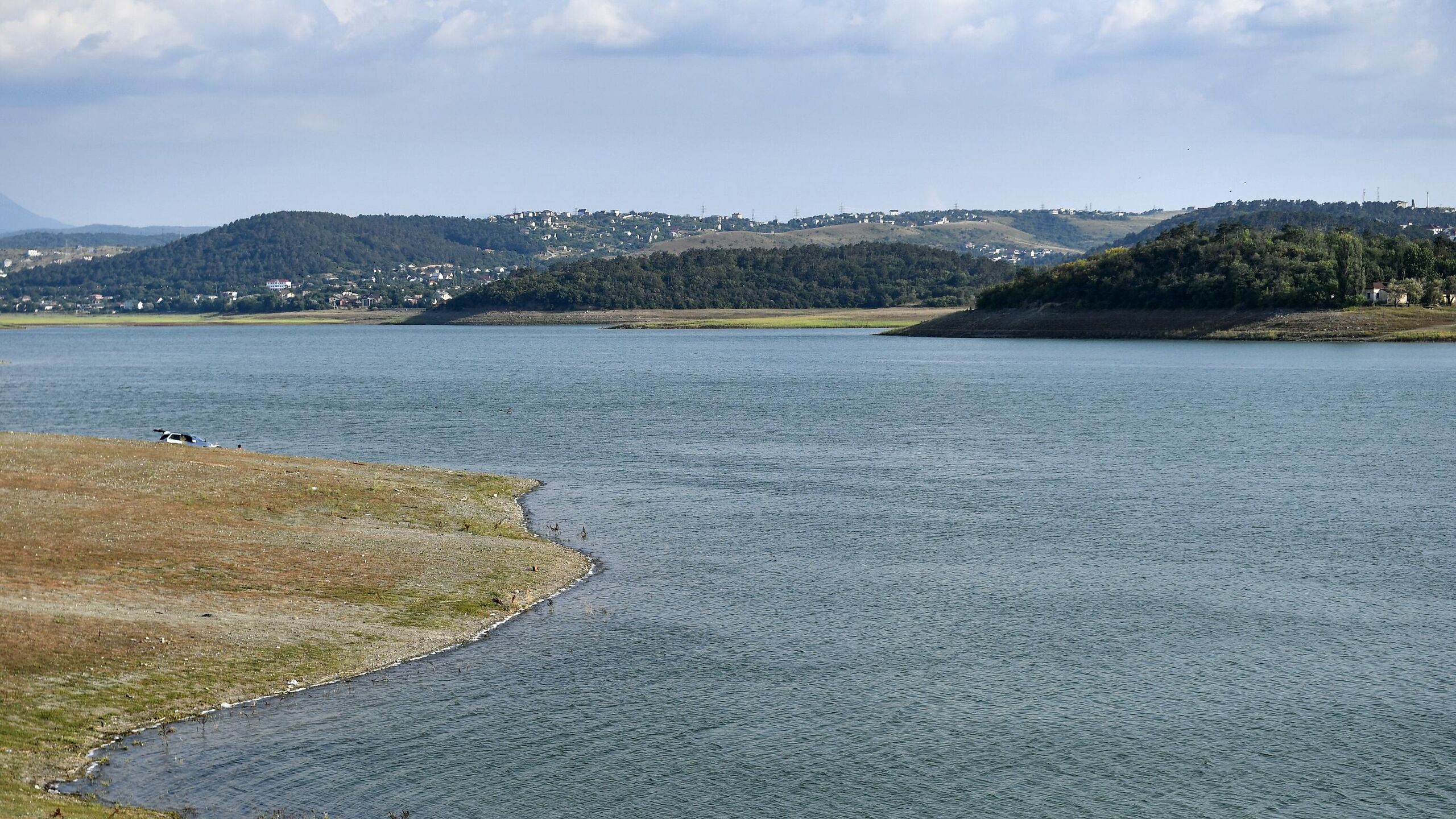 Вода крыма водохранилище. Горлинское водохранилище Крым. Альминское водохранилище Крым. Старокрымское водохранилище. Вишенское водохранилище Крым.