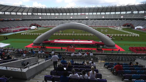 Токийский стадион, где проходят соревнования по современному пятиборью