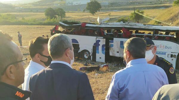 В ДТП с автобусом в районе города Балыкесир на западе Турции