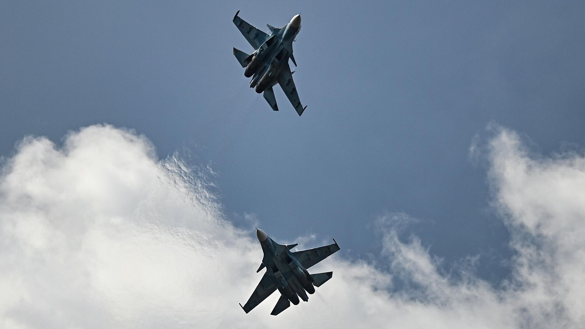 Истребители Су-30СМ участвуют в летной программе - РИА Новости, 1920, 09.08.2021
