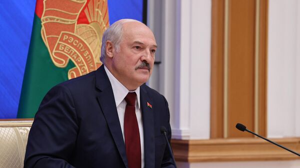 Президент Белоруссии Александр Лукашенко во время встречи с журналистами, представителями общественности, экспертного и медийного сообщества