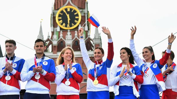 Российские спортсмены, члены сборной России (команда ОКР) на Красной площади в Москве