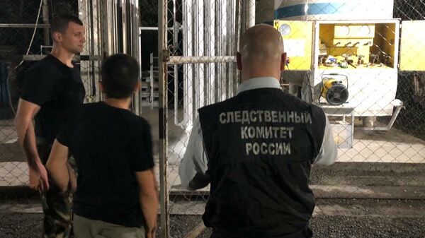 Сотрудник СК на месте происшествия на территории клинической больницы скорой помощи во Владикавказе