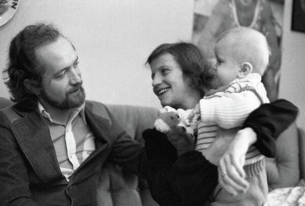 Ольга Корбут с сыном Ричардом и мужем Леонидом Борткевичем