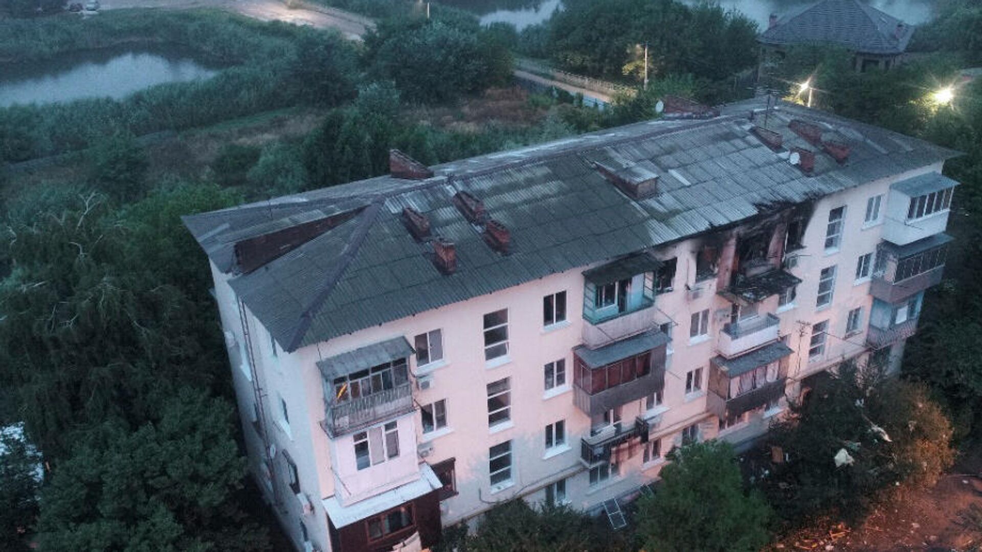 Последствия взрыва бытового газа в 4-этажном доме в Краснодаре - РИА Новости, 1920, 11.08.2021