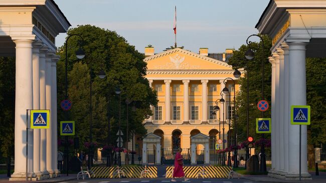 Здание Правительства в Санкт-Петербурге. Архивное фото