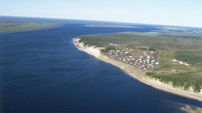 Поселок Жданиха на реке Хатанга