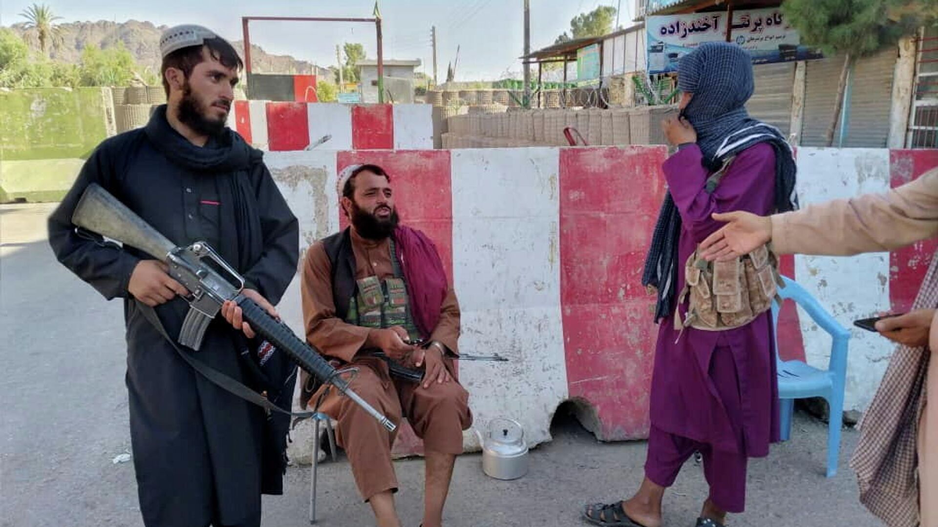Боевики Талибана* в городе Фарах - РИА Новости, 1920, 14.08.2021