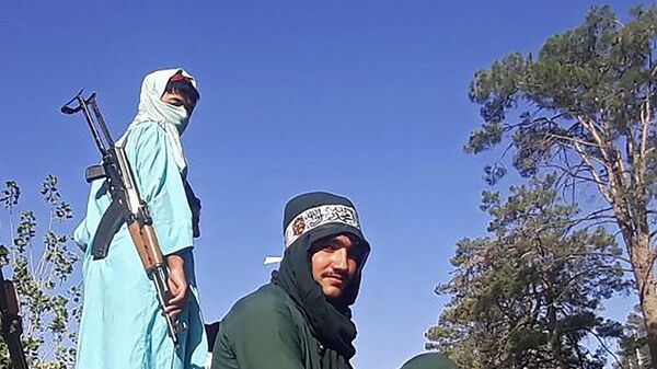 Боевики Талибана* на улицах Герата