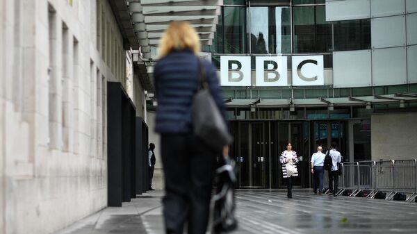 Штаб-квартира BBC на Портленд-Плейс в Лондоне
