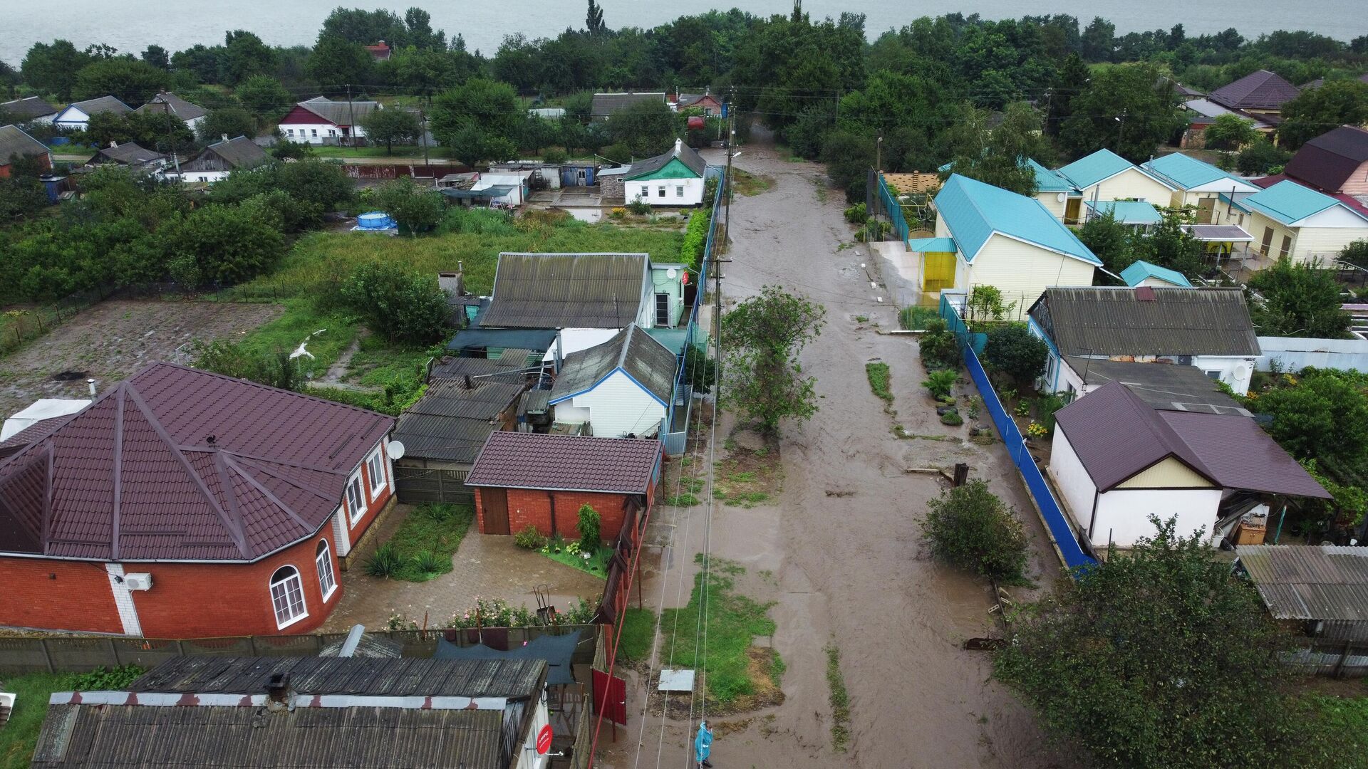 Подтопленная территория станицы Курчанская в Темрюкском районе Краснодарского края - РИА Новости, 1920, 17.08.2021