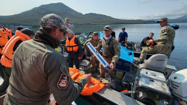 Поисково-спасательная операция на месте крушения вертолета Ми-8 на Камчатке