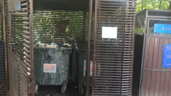 Женщина оставила новорожденного в мусорном баке