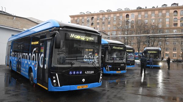 Электробусы в автопарке в Москве
