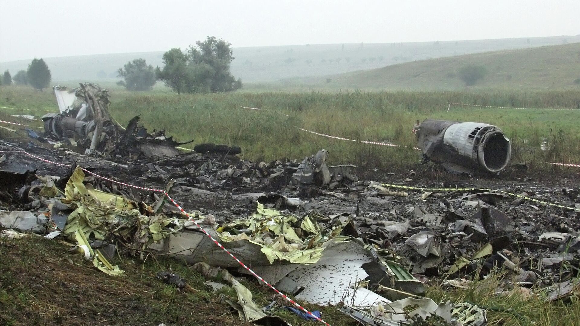 На месте крушения самолета Ту-154 Пулковских авиалиний под Донецком - РИА Новости, 1920, 22.08.2021