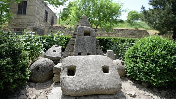Каменные якоря в крепости Нарын-кала в нагорной части Дербента