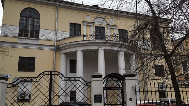 Дом Скакового общества на севере Москвы
