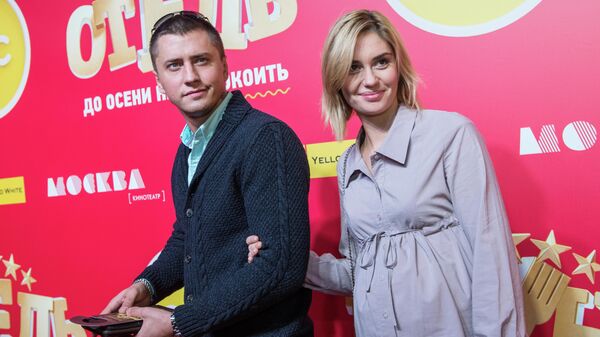 Актёр Павел Прилучный с супругой актрисой Агатой Муцениеце-Прилучной 