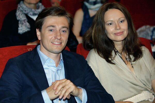 Актер Сергей Безруков с супругой актрисой Ириной Безруковой 