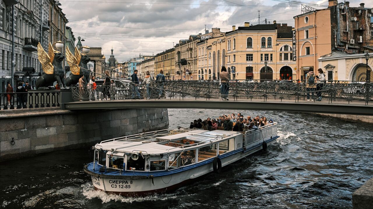 В Петербурге посчитали туристов - РИА Новости, 28.06.2022