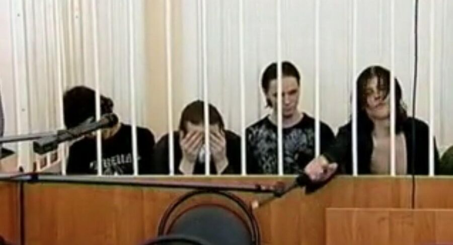 Стоп-кадр видео суда по делу ярославских сатанистов