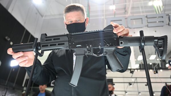 Пистолет-пулемет концерна Калашников ППК-20 на выставке вооружений международного военно-технического форума Армия-2021 