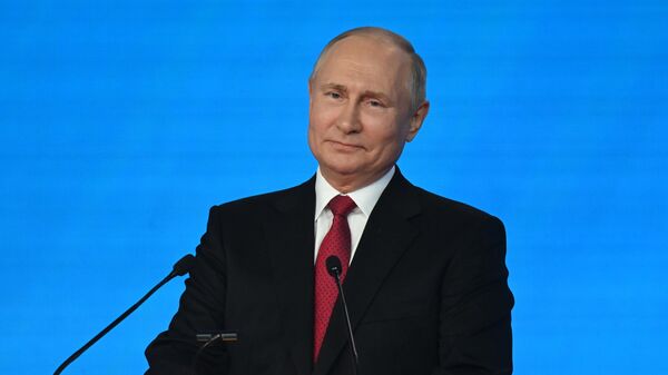 Президент РФ Владимир Путин на XX съезде Всероссийской политической партии Единая Россия