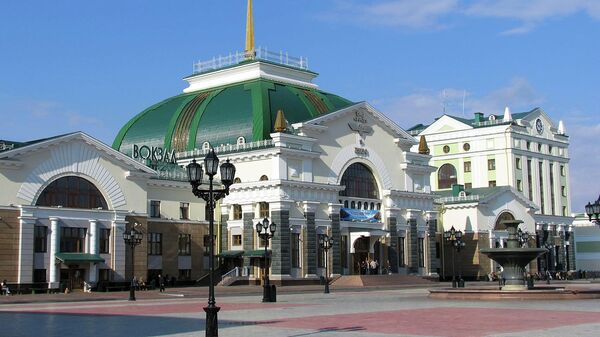 Здание железнодорожного вокзала в Красноярске