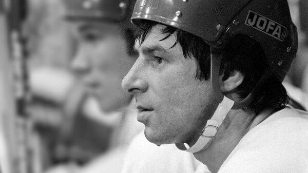 Сорок лет без Харламова: кадры игры легендарного хоккеиста 