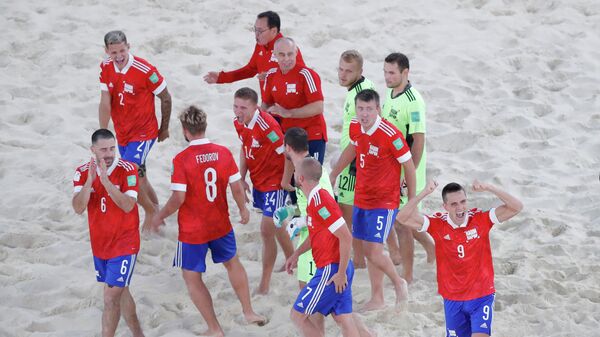 Игроки сборной России по пляжному футболу