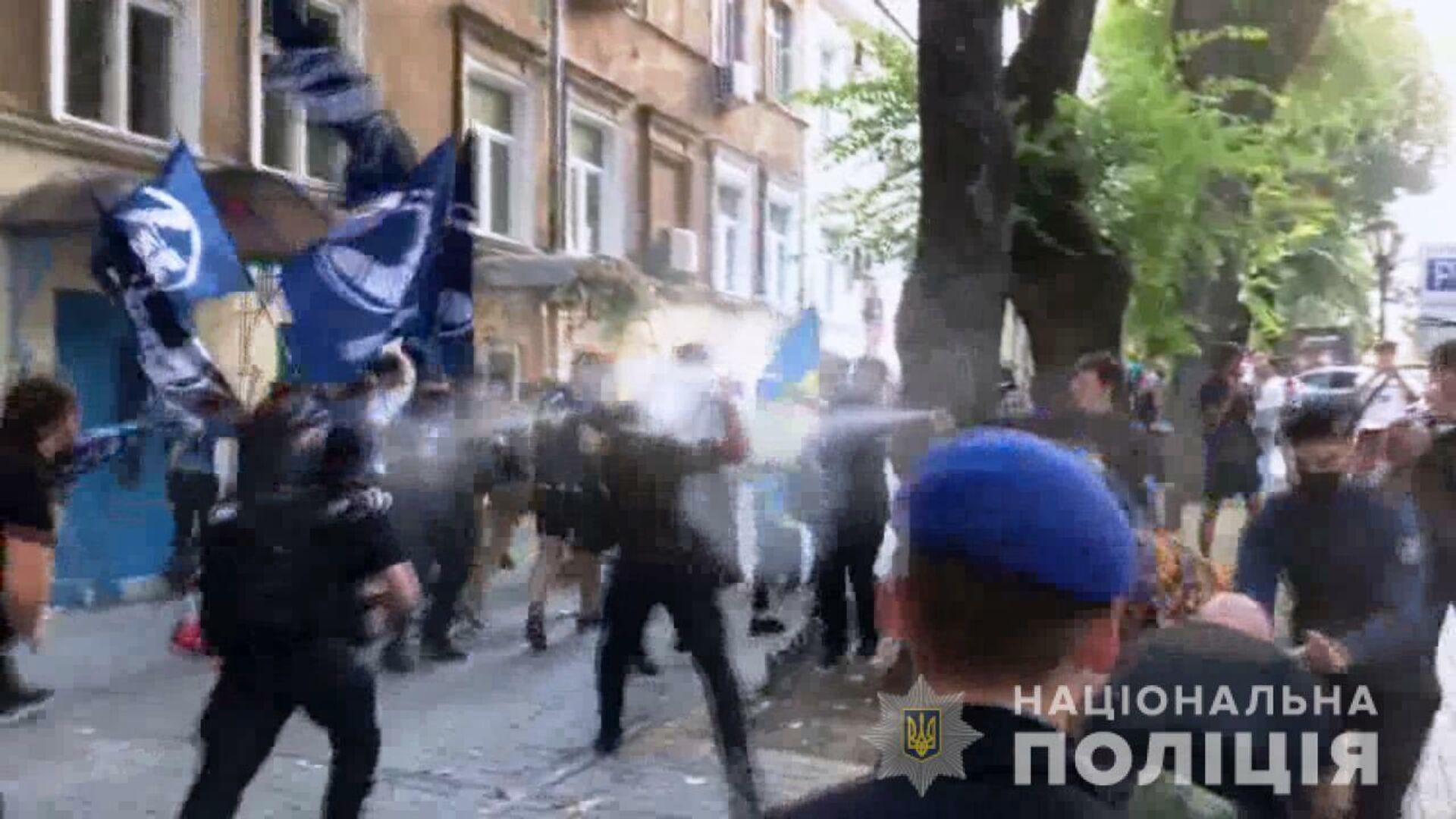 Столкновения с полицией в ходе ЛГБТ-марша в Одессе - РИА Новости, 1920, 29.08.2021