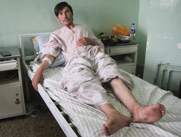 Пациент в палате больницы Вазир Акбар Хан в Кабуле
