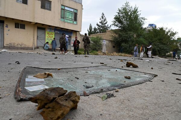 На улице Кабула после ракетного обстрела