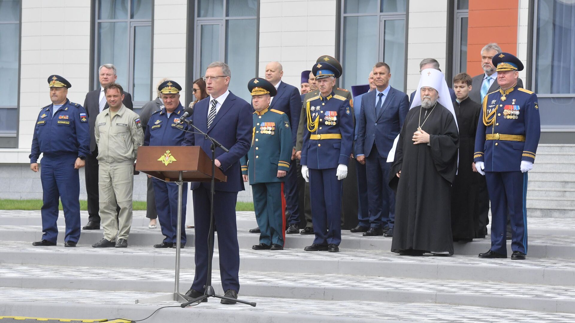 Омский губернатор поблагодарил Шойгу за сохранение кадетского корпуса - РИА Новости, 1920, 01.09.2021