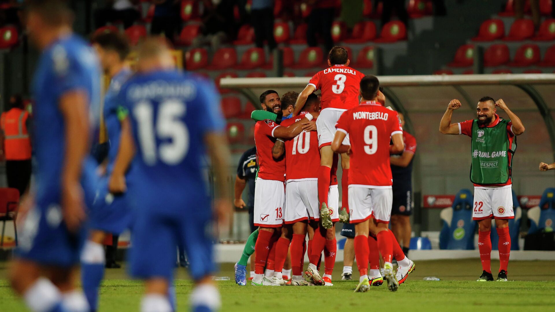 Soccer Football - World Cup - UEFA Qualifiers - Group H - Malta v Cyprus - National Stadium Ta'Qali, Attard, Malta - September 1, 2021  Malta's Cain Attard celebrates scoring their third goal with teammates REUTERS/Darrin Zammit Lupi - РИА Новости, 1920, 02.09.2021