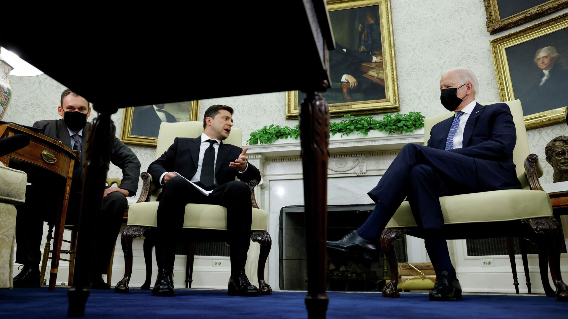 Президент Украины Владимир Зеленский и президент США Джо Байден во время встречи в Белом доме - РИА Новости, 1920, 02.09.2021
