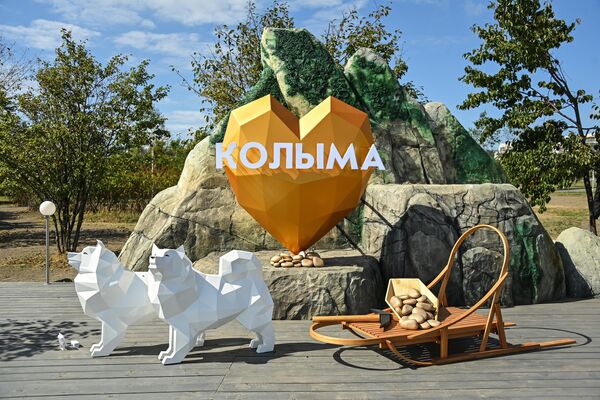 Инсталляция Колыма на выставке Улица Дальнего Востока в рамках Восточного экономического форума во Владивостоке