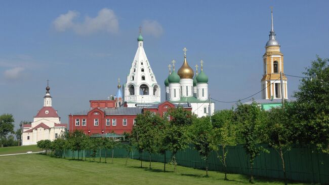 Успенский Кафедральный собор на Cоборной площади Коломенского кремля