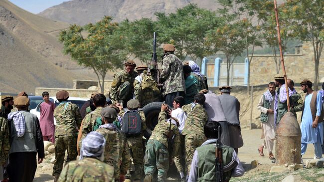 Бойцы афганского движение сопротивления Талибану* в провинции Панджшер