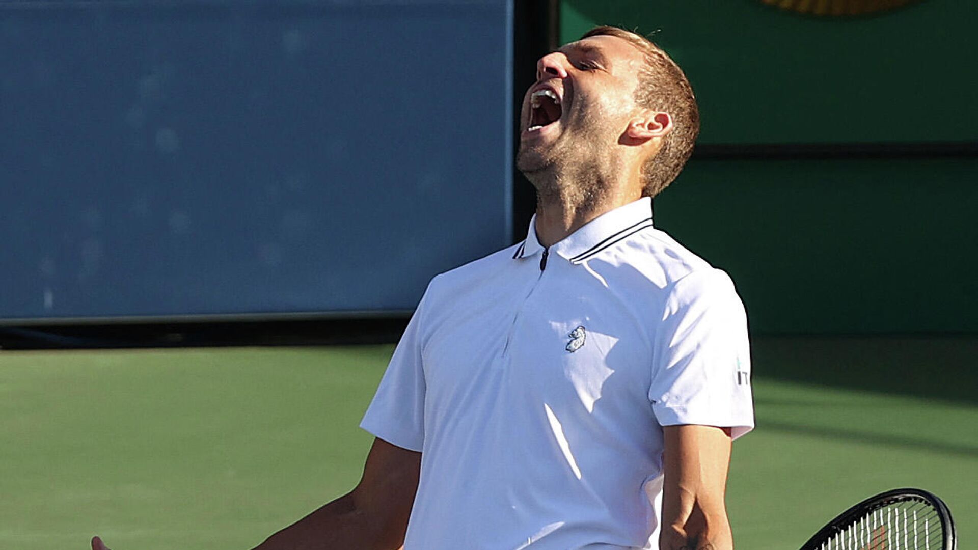 NEW YORK, NEW YORK - SEPTEMBER 03: Daniel Evans of Great Britain reacts against Alexei Popyrin of Australia during his Men's Singles third round match on Day Five at USTA Billie Jean King National Tennis Center on September 03, 2021 in New York City.   Matthew Stockman/Getty Images/AFP (Photo by MATTHEW STOCKMAN / GETTY IMAGES NORTH AMERICA / Getty Images via AFP) - РИА Новости, 1920, 04.09.2021