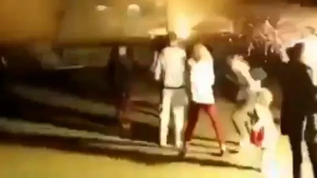 Залпы салюта попали по людям на празднике в Амурской области. Видео очевидцев