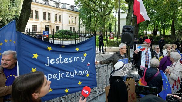 Акция протеста перед Конституционным судом в Варшаве
